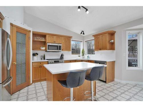 8 Pritchard Close, Sylvan Lake, AB - Indoor Photo Showing Kitchen With Stainless Steel Kitchen With Double Sink