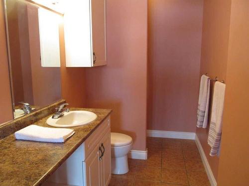 162 Hopegood Drive, Anzac, AB - Indoor Photo Showing Bathroom