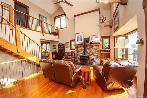 37473 Range Road 223, Rural Red Deer County, AB - Indoor With Fireplace