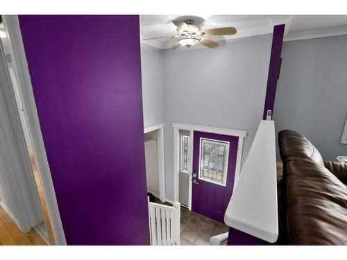 3408 50 Avenue, Innisfail, AB - Indoor Photo Showing Other Room