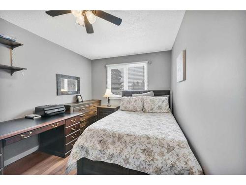 75 Norris Close, Red Deer, AB - Indoor Photo Showing Bedroom