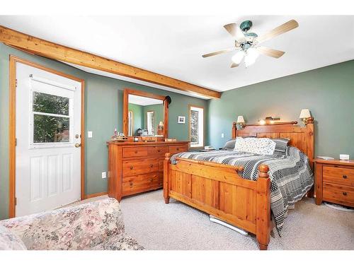 361052 Rang Road 5-1, Caroline, AB - Indoor Photo Showing Bedroom