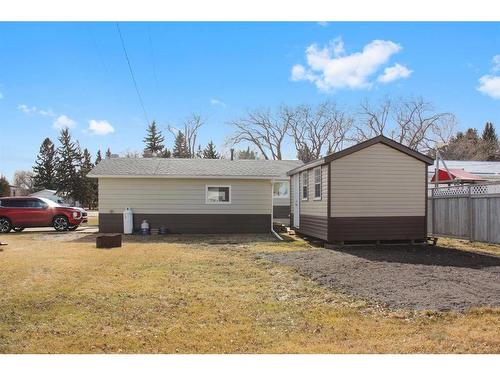 4801 48 Avenue, Forestburg, AB - Outdoor With Exterior