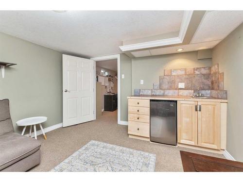 5804 44 Avenue, Red Deer, AB - Indoor Photo Showing Other Room