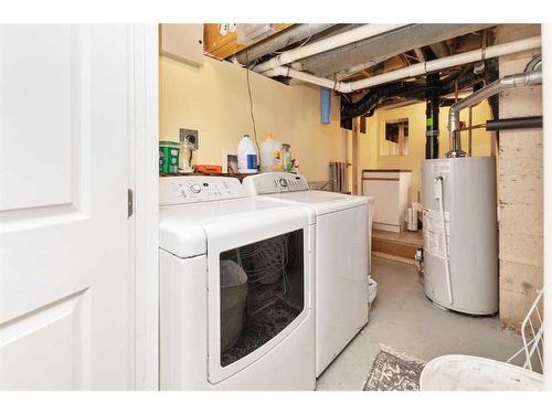 5804 44 Avenue, Red Deer, AB - Indoor Photo Showing Laundry Room