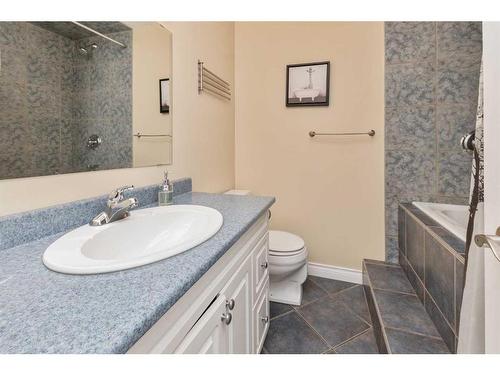 5804 44 Avenue, Red Deer, AB - Indoor Photo Showing Bathroom