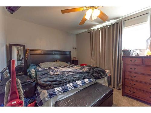 4015 57 Street, Stettler, AB - Indoor Photo Showing Bedroom