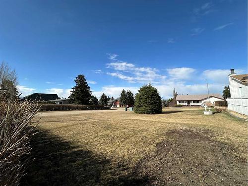 4001 39 Street, Ponoka, AB 