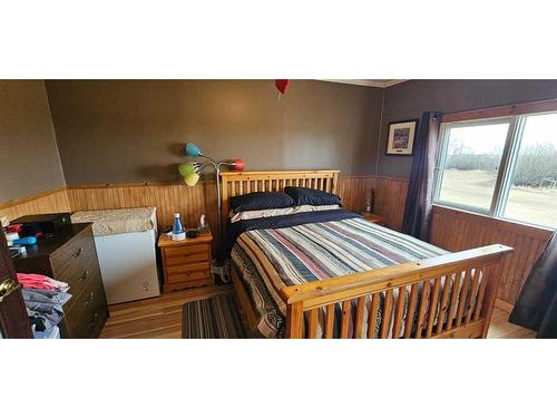 40313 Range Road 131, Rural Flagstaff County, AB - Indoor Photo Showing Bedroom