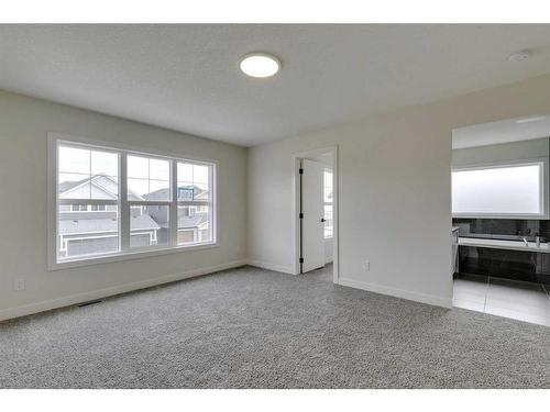 130 Homestead Crescent Ne, Calgary, AB - Indoor Photo Showing Other Room