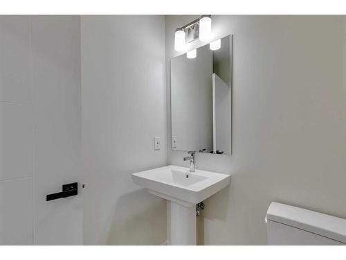 130 Homestead Crescent Ne, Calgary, AB - Indoor Photo Showing Bathroom
