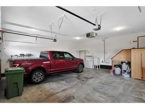 5329 Drader Crescent, Rimbey, AB - Indoor Photo Showing Garage