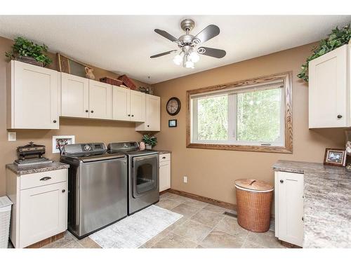 38212 Range Road 252, Rural Lacombe County, AB - Indoor Photo Showing Laundry Room