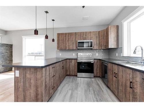 304 Timothy Drive, Red Deer, AB - Indoor Photo Showing Kitchen