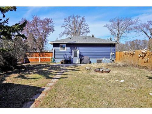 5823 51 Avenue, Stettler, AB - Outdoor With Deck Patio Veranda