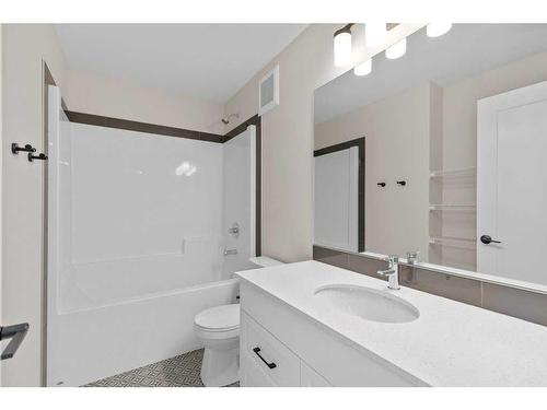 23 Gray Close, Sylvan Lake, AB - Indoor Photo Showing Bathroom