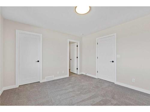 23 Gray Close, Sylvan Lake, AB - Indoor Photo Showing Other Room