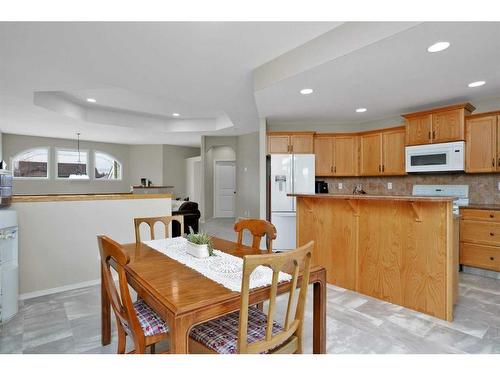 4411 58 Street Close, Rocky Mountain House, AB - Indoor Photo Showing Kitchen