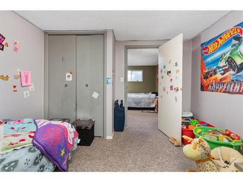 4616 50 Street, Bashaw, AB - Indoor Photo Showing Bedroom