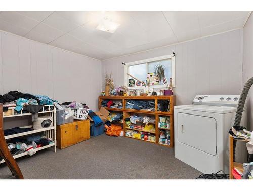 4616 50 Street, Bashaw, AB - Indoor Photo Showing Laundry Room
