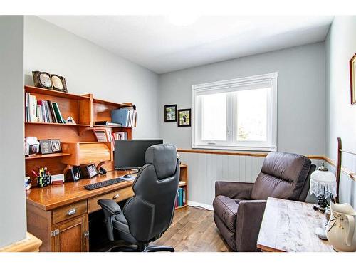 7 Tragondale Cove, Rural Clearwater County, AB - Indoor Photo Showing Office