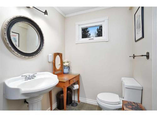 63020 Township Road 41-0, Rural Clearwater County, AB - Indoor Photo Showing Bathroom
