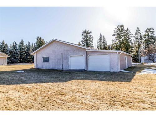 39060A Range Road 270, Rural Red Deer County, AB - Outdoor