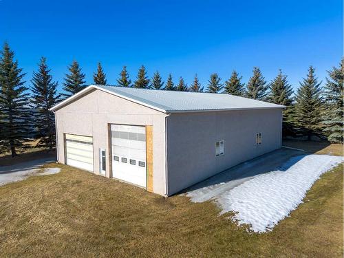 39060A Range Road 270, Rural Red Deer County, AB - Outdoor