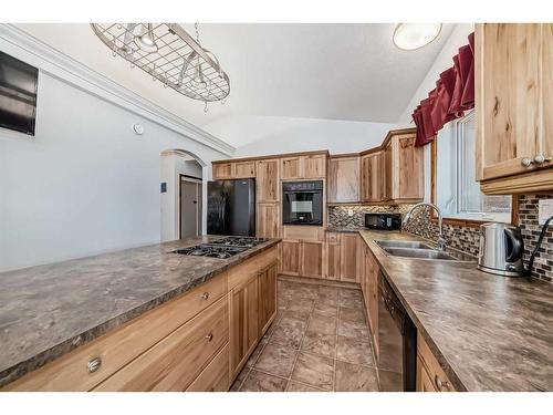 435004-Range Road 283, Rural Ponoka County, AB - Indoor Photo Showing Kitchen With Double Sink