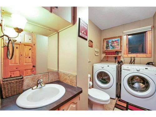 95 Grand Avenue, Norglenwold, AB - Indoor Photo Showing Laundry Room