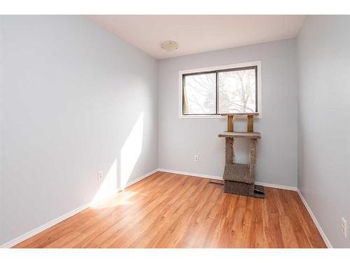 175 Northey Avenue, Red Deer, AB - Indoor Photo Showing Other Room