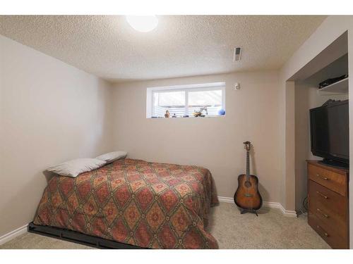 5219 58 Street, Rocky Mountain House, AB - Indoor Photo Showing Bedroom