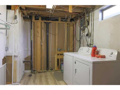 5219 58 Street, Rocky Mountain House, AB - Indoor Photo Showing Laundry Room