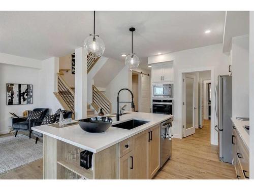 67 Versant View Sw, Calgary, AB - Indoor Photo Showing Kitchen With Upgraded Kitchen