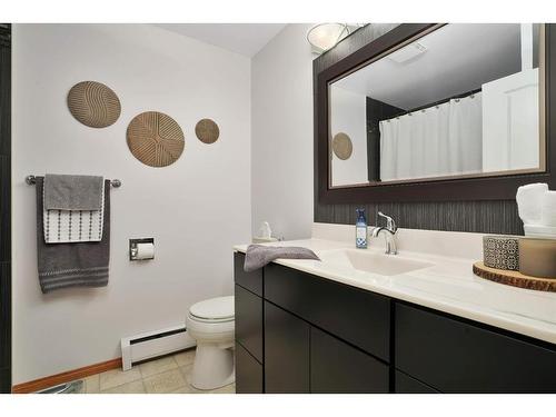 136 3 Rd Avenue South, Big Valley, AB - Indoor Photo Showing Bathroom