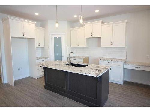 6203 Valleyview Drive, Camrose, AB - Indoor Photo Showing Kitchen With Upgraded Kitchen