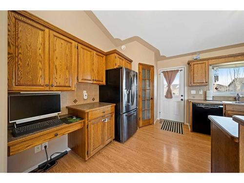 206 Webster Drive, Red Deer, AB - Indoor Photo Showing Kitchen
