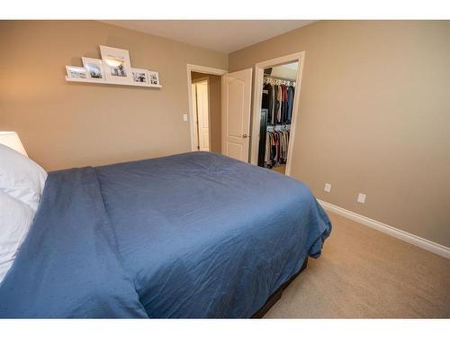 93 Piper Close, Blackfalds, AB - Indoor Photo Showing Bedroom