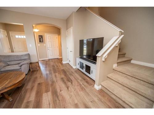 93 Piper Close, Blackfalds, AB - Indoor Photo Showing Other Room