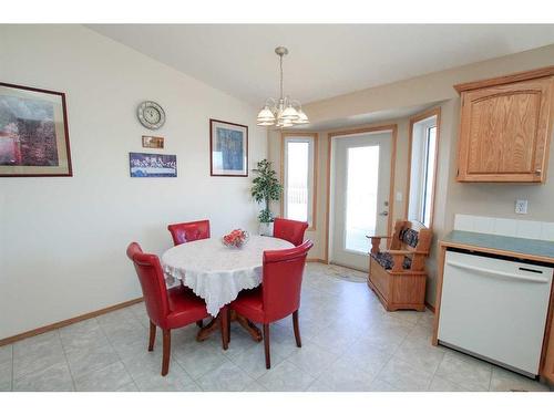 7 Fern Glade Crescent, Sylvan Lake, AB - Indoor Photo Showing Dining Room