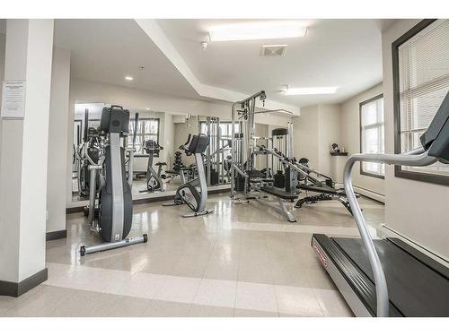 116-100 Lakeway Boulevard, Sylvan Lake, AB - Indoor Photo Showing Gym Room