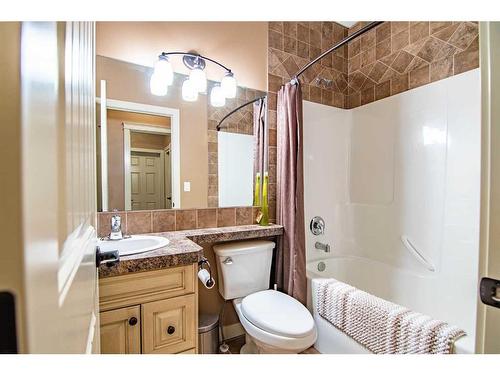 77-26540 Highway 11, Rural Red Deer County, AB - Indoor Photo Showing Bathroom