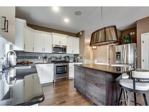 10 Silverberg Place, Red Deer, AB - Indoor Photo Showing Kitchen With Stainless Steel Kitchen With Upgraded Kitchen