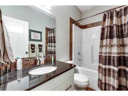 10 Silverberg Place, Red Deer, AB - Indoor Photo Showing Bathroom