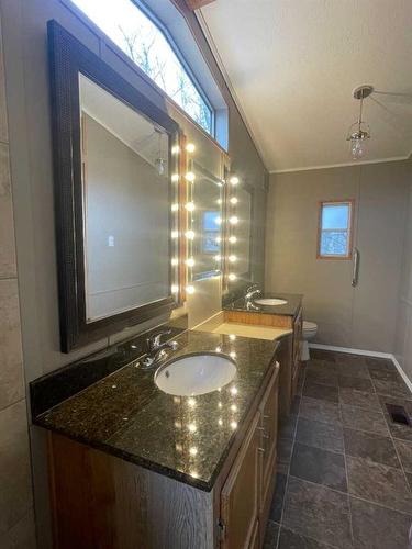 5124 51 Street, Consort, AB - Indoor Photo Showing Bathroom
