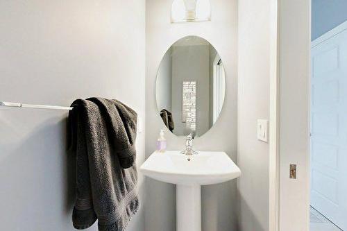 102 Caribou Crescent, Red Deer, AB - Indoor Photo Showing Bathroom