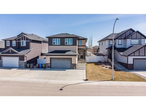 102 Caribou Crescent, Red Deer, AB - Outdoor With Facade