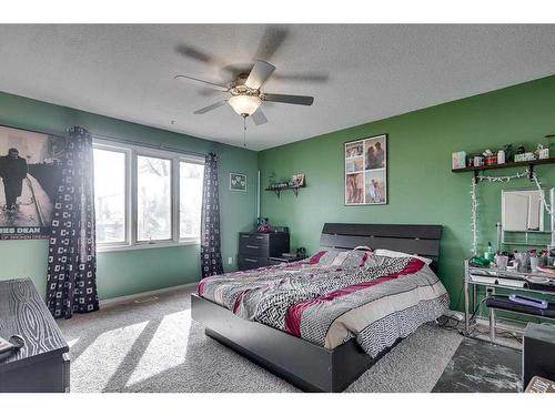 35 Odell Green, Red Deer, AB - Indoor Photo Showing Bedroom