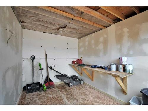 5104 50A Avenue, Sylvan Lake, AB - Indoor Photo Showing Other Room