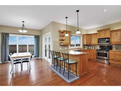 4638 58 Avenue, Rimbey, AB - Indoor Photo Showing Kitchen
